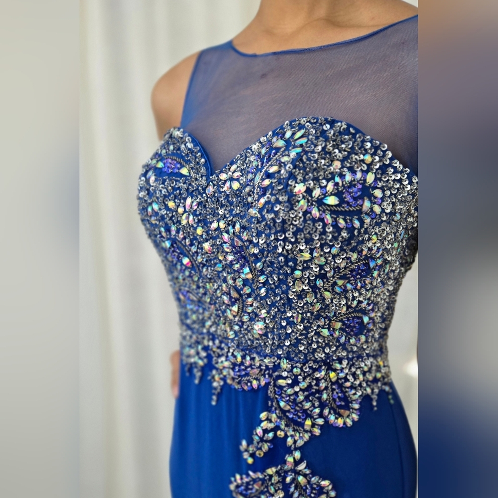 Blue 🩵 Embellished Sweetheart Gown by ZACHARY ALEXANDER Size 10